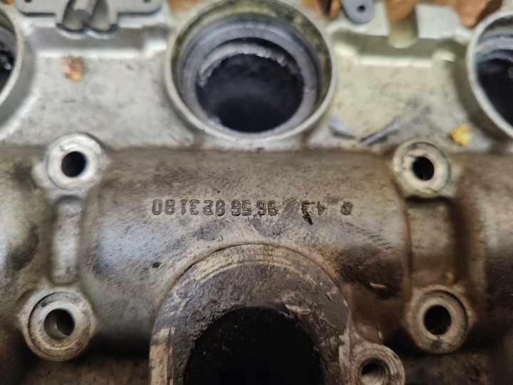 фото №8, Головка права jeep cherokee thema 3.0 crd 90352084