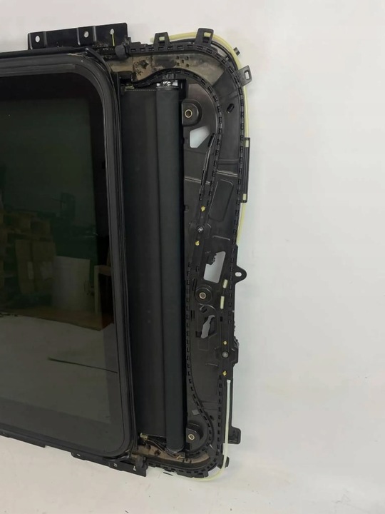 фото №14, Панорама люк крыша ролетка ram v 1500 trx 21-24