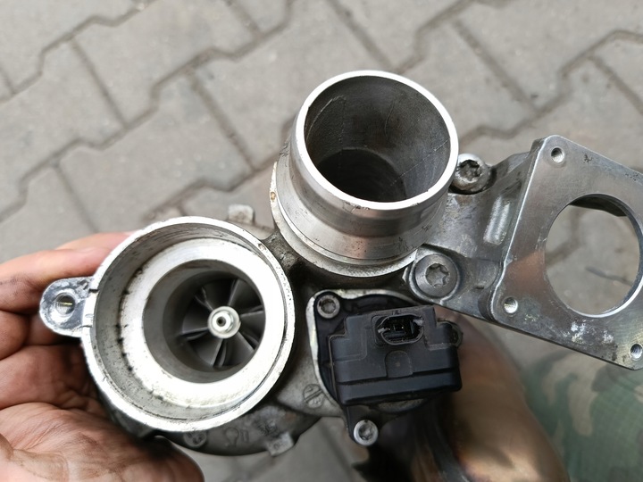 фото №6, Турбонагнетатель bmw 7634486 f20 f21 f22 f30 f32 f36 f15 f25 f10