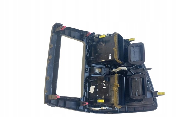 фото №7, Впуск воздуха консоли toyota avensis _t25_ 5567005090 2.2l дизель 2011