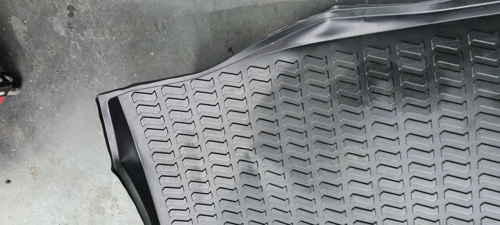 фото №10, Q3 83a коврик багажника резиновая зад обивка 83a061180