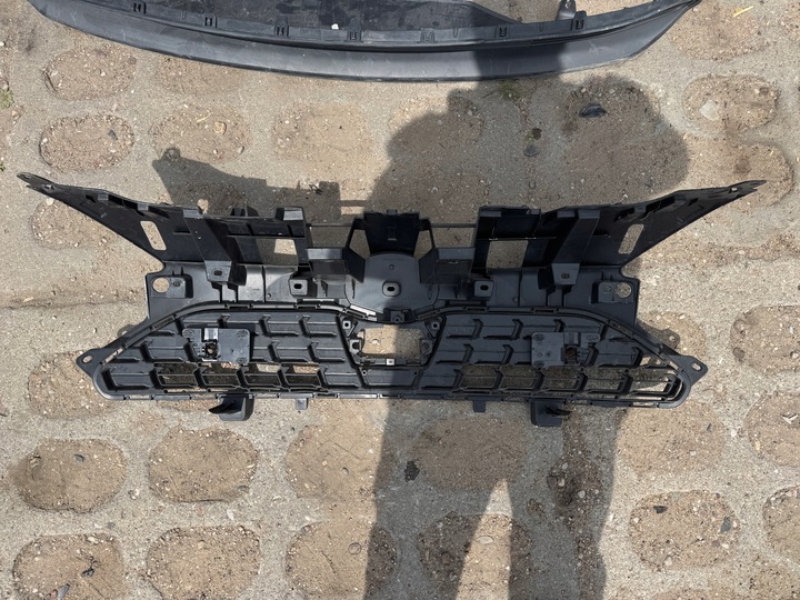 фото №10, Toyota yaris cross 20- накладка решётка спойлер бампера перед 52129-0d080