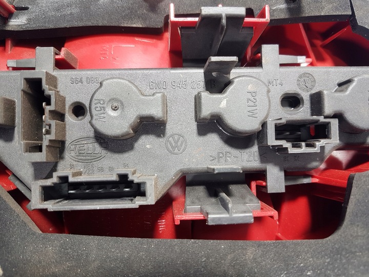 фото №8, Лампа зад левая vw polo 6n iii рестайлинг