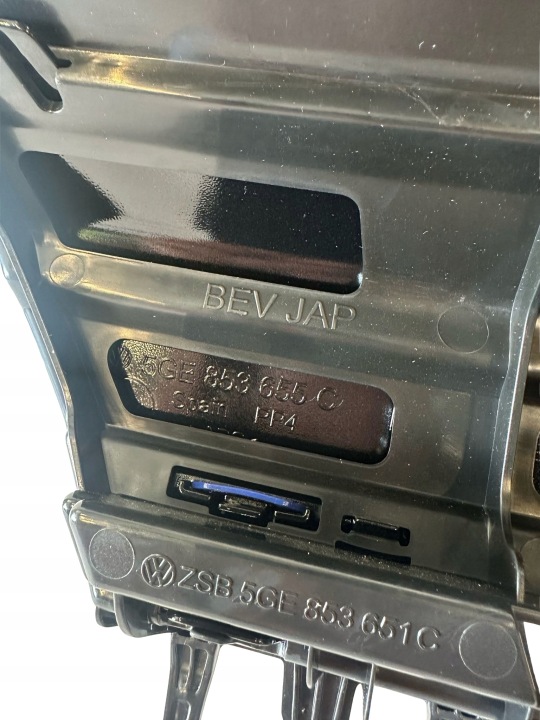 фото №9, Решётка радиатора решётка e-golf 5ge853651c cyr