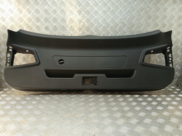 фото №1, Audi q3 83a оббивка захист багажника 83f867979