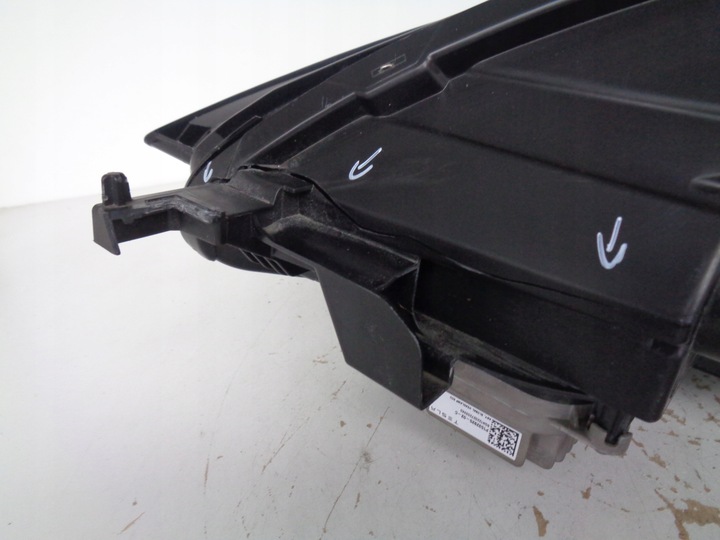 фото №8, Лампа права фара tesla модель 3 y 20- рестайлінг повний led