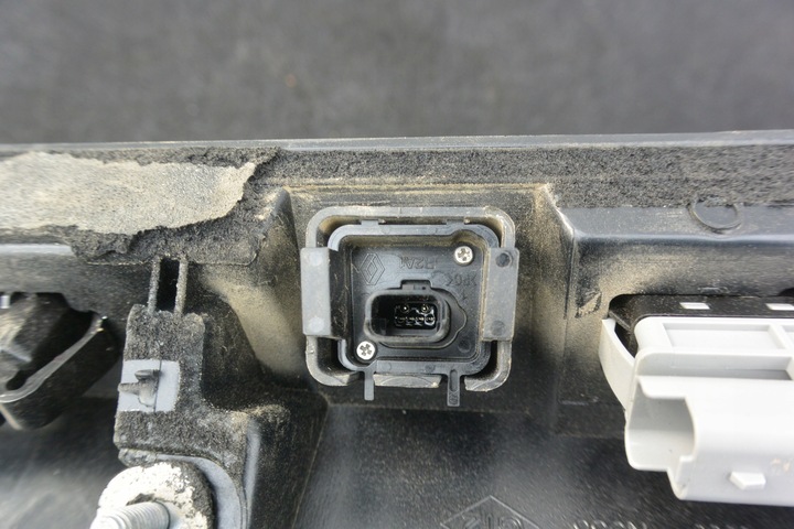 фото №14, Накладка крышки багажника камера kpl оригинал dacia renault duster ii