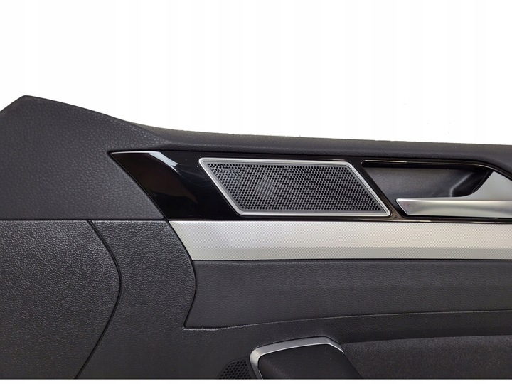 фото №4, Vw passat b8 обивка дверь передняя правая материал