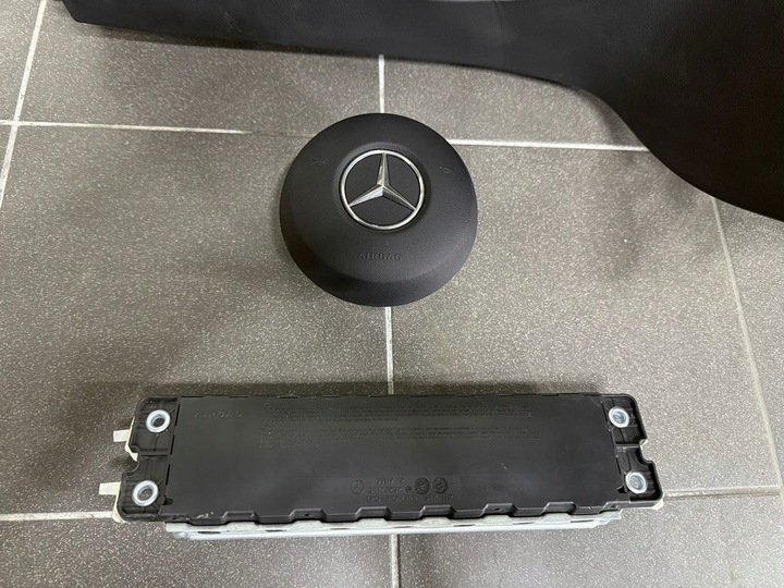 фото №11, Mercedes w205 c-klasa рестайлинг панель консоль подушка безопасности ремни оригинал