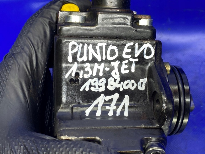 фото №9, Насос паливна рейка  punto evo opel 1.3 m-jet 199b4000 55237690