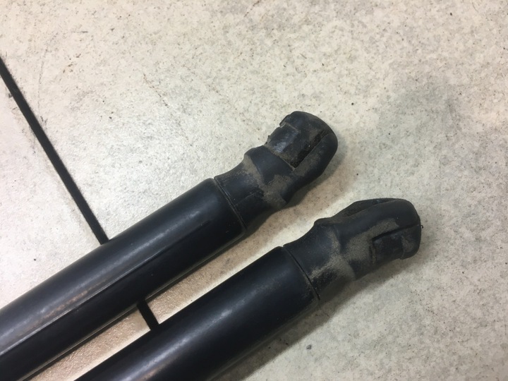 фото №3, Амортизатор крышки багажника corsa d 13182309