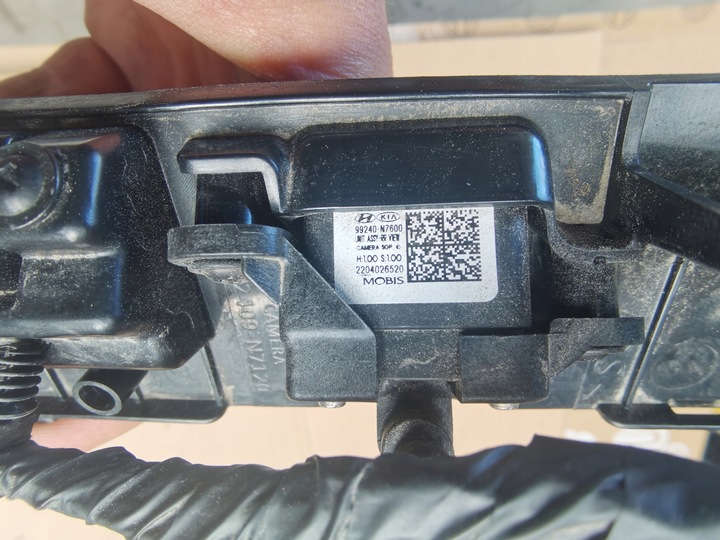 фото №7, Hyundai tucson iv - накладка задней крышки з камера