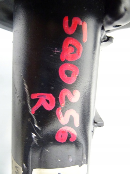 фото №10, Audi a3 8v рестайлинг амортизатор поворотный кулак правая перед 5q0256r 5q0413023eb