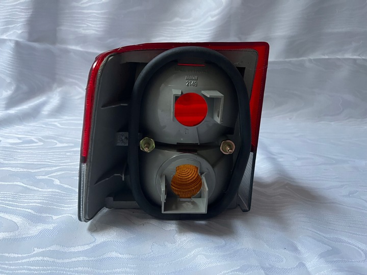 фото №7, Лампа задняя правая 90-95 оригинал valeo peugeot 405