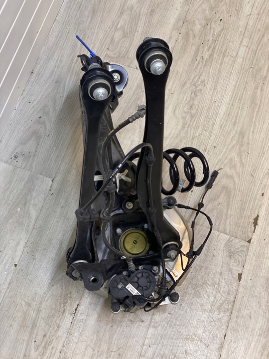 фото №4, Поворотный кулак рычаг правые зад bmw f39 f40 f44 f45 f46 f48 mini f54 f60