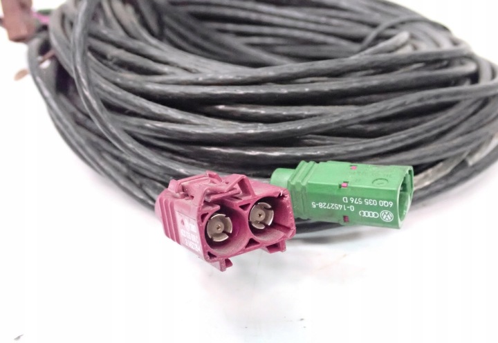 фото №12, Установка антена tunera tv audi a8 d4 6q0035608a