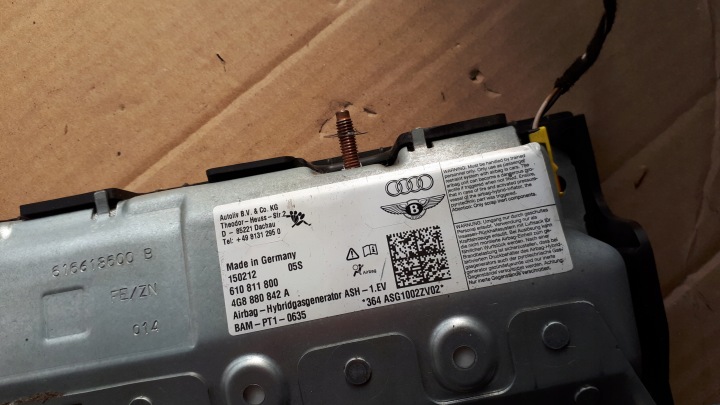 фото №10, A7 4g подушка колінна права 4g8880842a a6 c7
