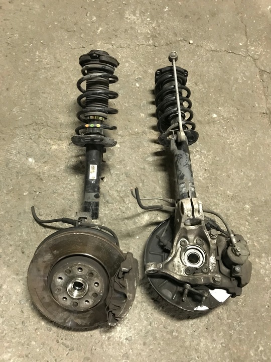 фото №1, Vw passat b7 1.6 2.0 tdi ножка поворотный кулак правая левая