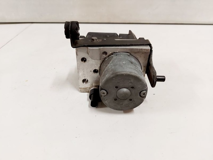 фото №9, Bmw 7 e65 4.4 v8 насос abs 6766847