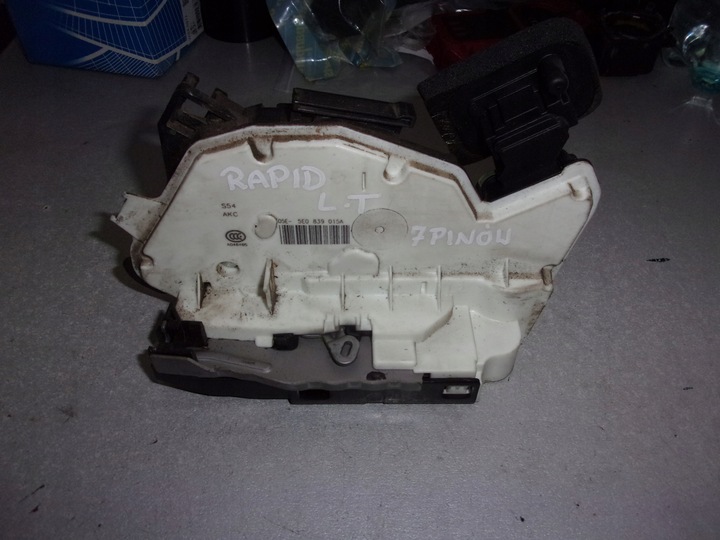 фото №1, Замок двері skoda rapid лівий зад 5e0839015a