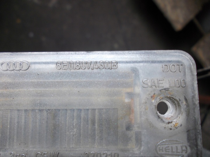 фото №3, Освещение регистрации audi a4 b6 8e0807430b 8e0807430a audi a3 8p a6 q7