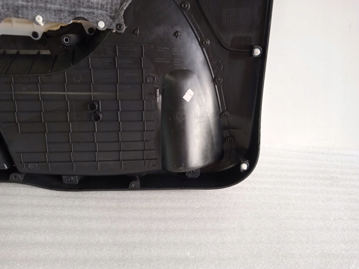 фото №9, Skoda yeti карта двері праві перед 5l1867012