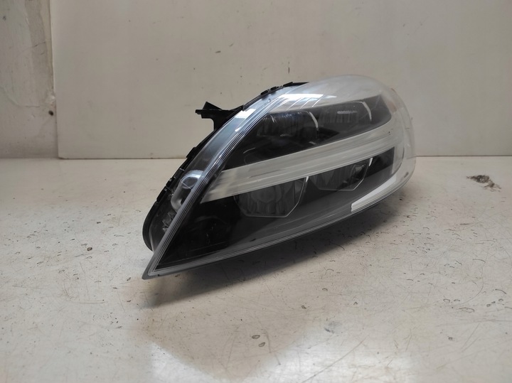 фото №3, Volvo v40 рестайлінг 16- лампа ліва перед повний led