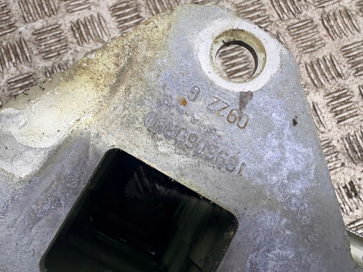 фото №12, Citroen c4 iii e-c4 2022 балка бампера заднего 1696060r00