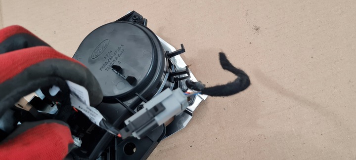 фото №11, Mustang vi рестайлінг gt чашка na напої підсклянник fr3b-63045p28-a