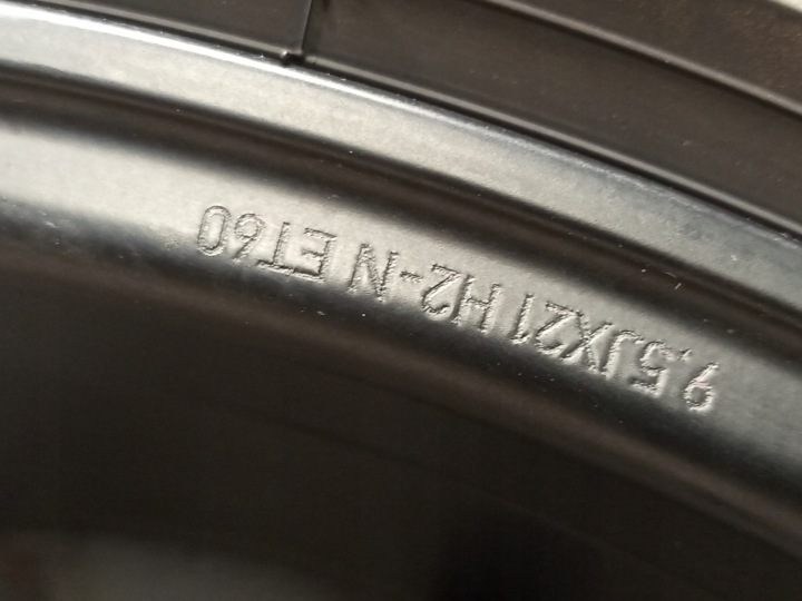 фото №13, Porsche oem номер 9j1601025bc taycan алюмінієвий диск 9,5j x 21 et 60
