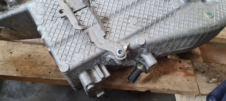 фото №16, A6 c8 4k колектор всмоктуючий 2.0 tdi 04l129766a vw audi a4 b9 a5 8w q5