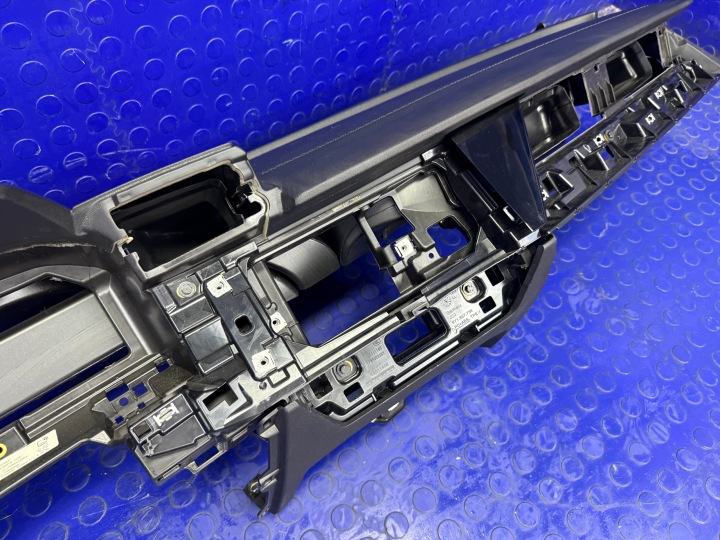 фото №9, Торпедо роздавальна консоль капот audi a3 8y європа oem 8y1857001b
