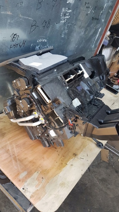 фото №13, Отопитель vw touareg iii 4m1820001k eu