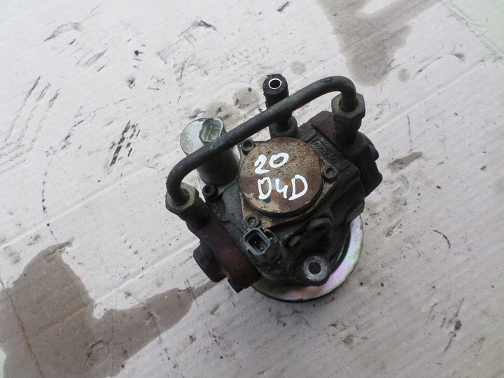 фото №1, Toyota corolla e12 02-06 2.0 d4d насос впрыскивающий