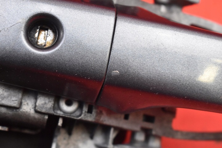 фото №8, Ручка левая перед передняя серый volvo v50 1 i 03-11