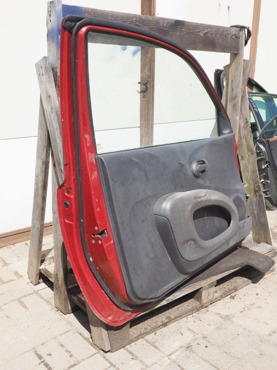 фото №8, Nissan micra k12 3-дверь стекло боковая двери левые перед оригинал