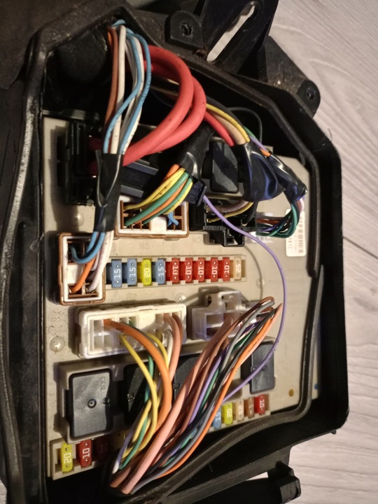 фото №3, Модуль uch 674661c renault clio iii modus iii+ корпус