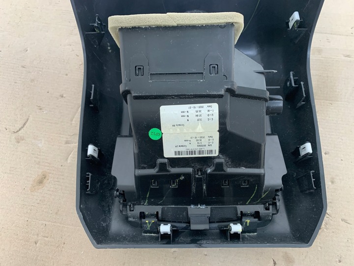 фото №10, Ford mustang mach-e 2021r rwd решітка повітропровід зад задня захист тунелю зад