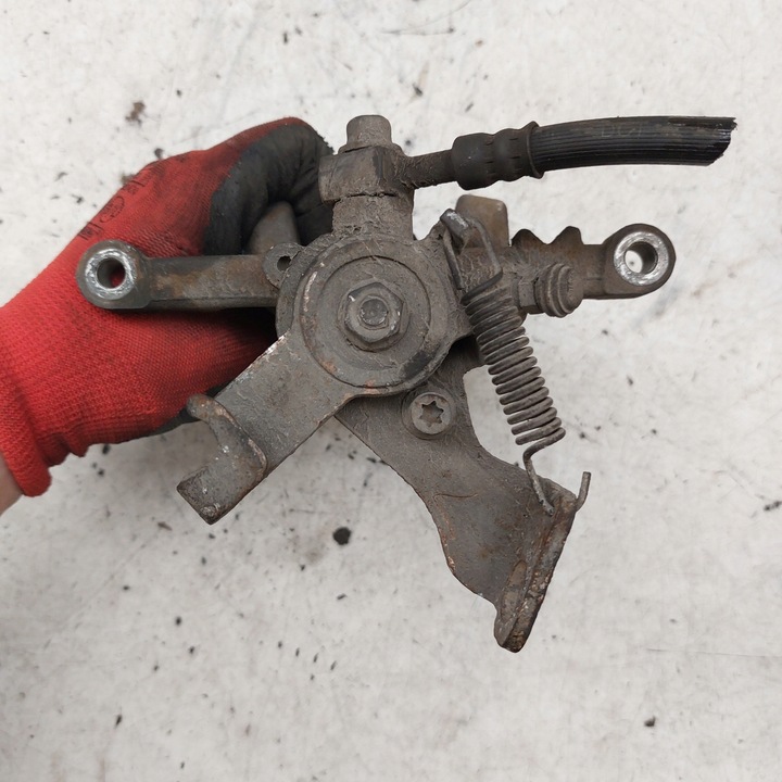 фото №14, Opel astra j супорт гальмівний лівий зад чавунний