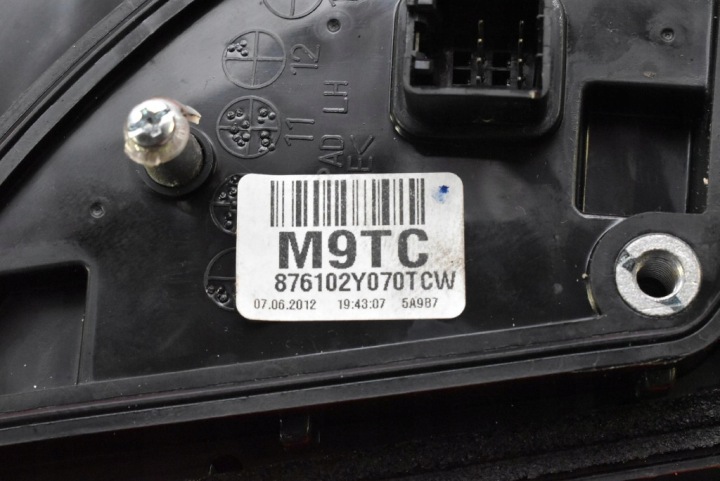 фото №12, Дзеркало ліве tcw eu 876102y070 hyundai ix35 1 i 09-13 8 pin
