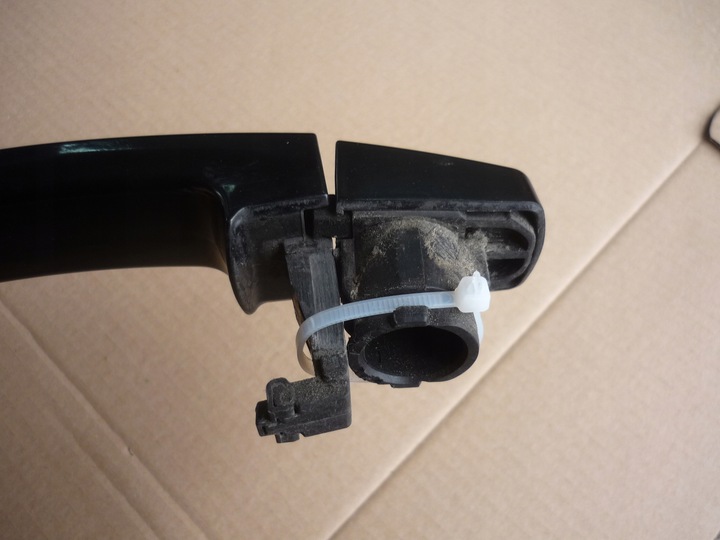 фото №9, Ручка двері праві перед opel vectra c signum z20r гарна