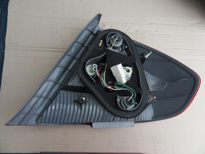 фото №4, Лампа зад задня ліва toyota prius i 97-03