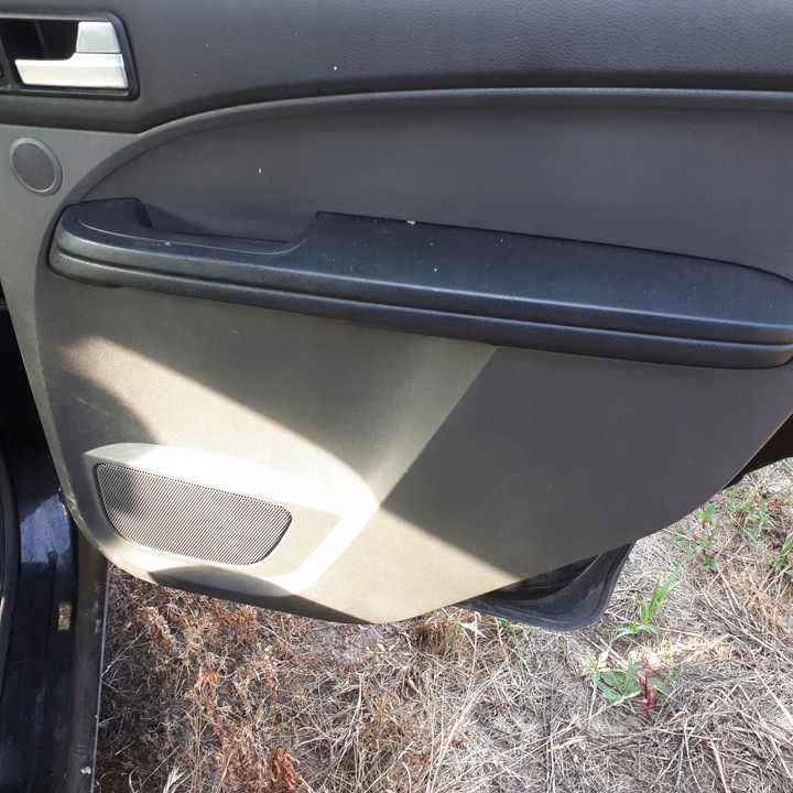 фото №7, Ford c-max i 2006r боковина обшивки двері комплект
