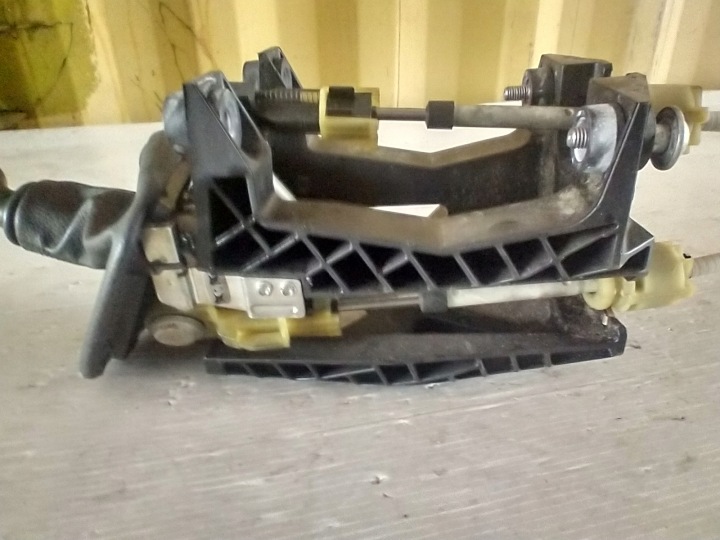 фото №9, Кулиса коробки тросы mercedes vito w639 рестайлинг длинный 2,2 cdi 8129001101