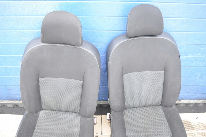 фото №5, Dacia duster прокладка интерьера сиденья диван англичанин