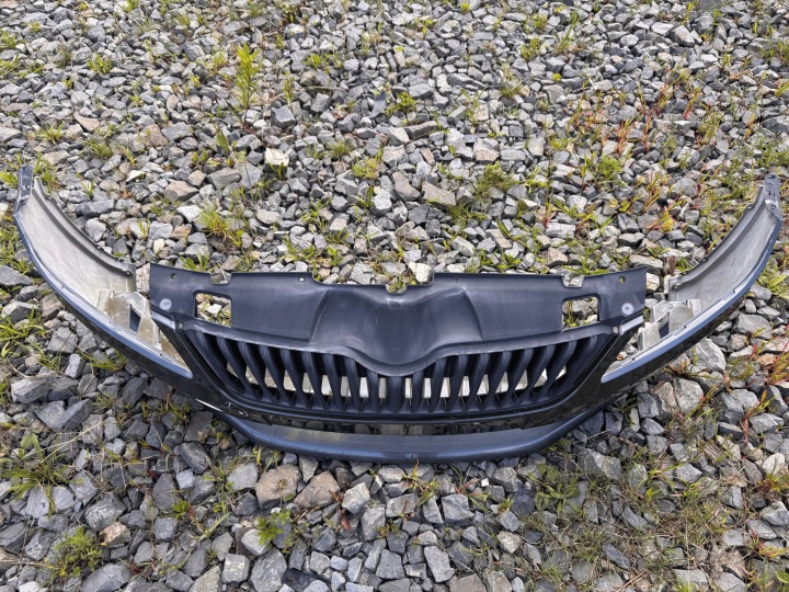 фото №9, Бампер передній перед skoda fabia 2 ii рестайлінг rs vrs oem номер 5j0807221h