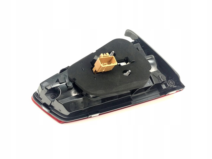 фото №16, Vw passat b8 рестайлинг лампа правая зад универсал 3g9945094g