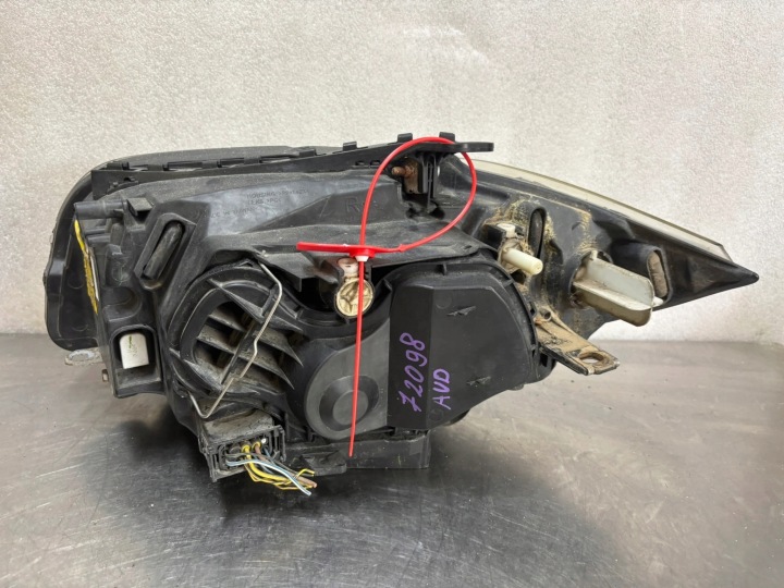 фото №10, Фара праве перед передня bmw 1 e87 e82 e88 європа