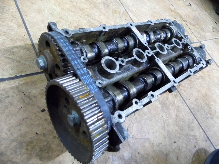 фото №5, Polo 1.4b кришка клапанів вали 036103475n