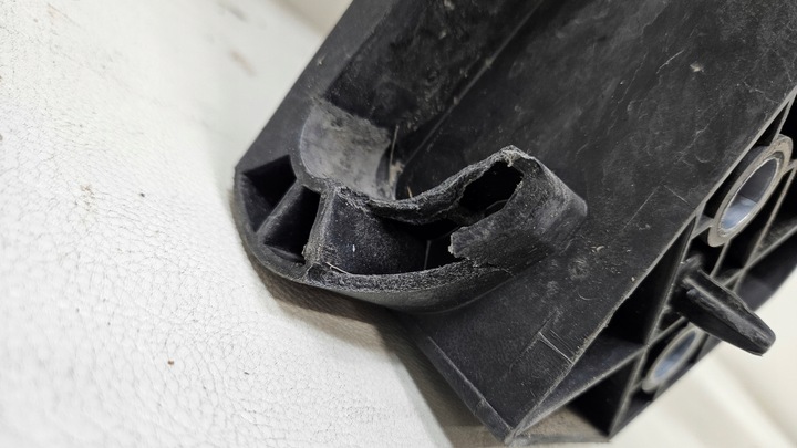 фото №9, Pas перед переднє підсилювач mercedes sprinter w907 a9078800900